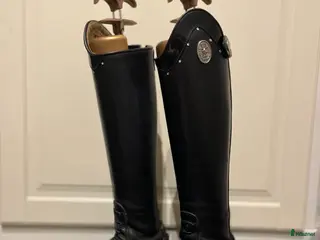 Ridstövlar ryttarutrustning till salu: Romatelli stövlar - Annons 1