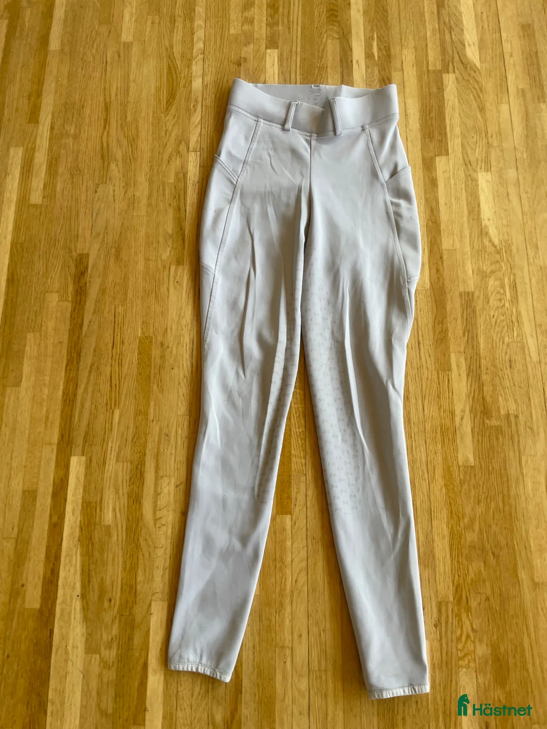 Ridbyxor ryttarutrustning till salu: Ljusgrå fager rid byxor  - Annons 2