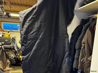 Täcken hästutrustning till salu: Amigo bravo 12 400g storlek 130 samt 160 i Motala - Annons 24