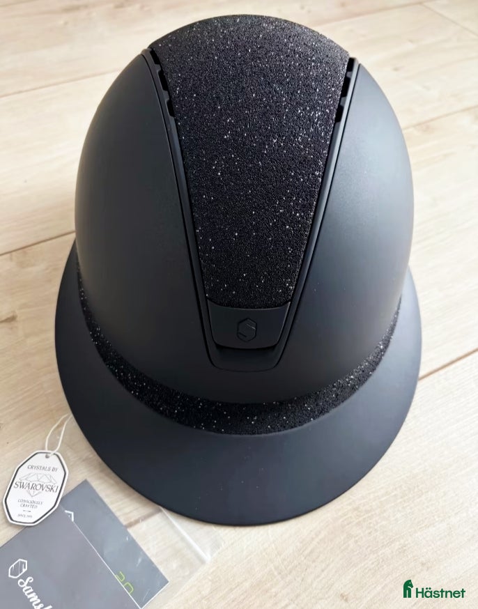 Hjälmar ryttarutrustning till salu: Ridhjälm Miss Shield 2.0 S - Annons 2