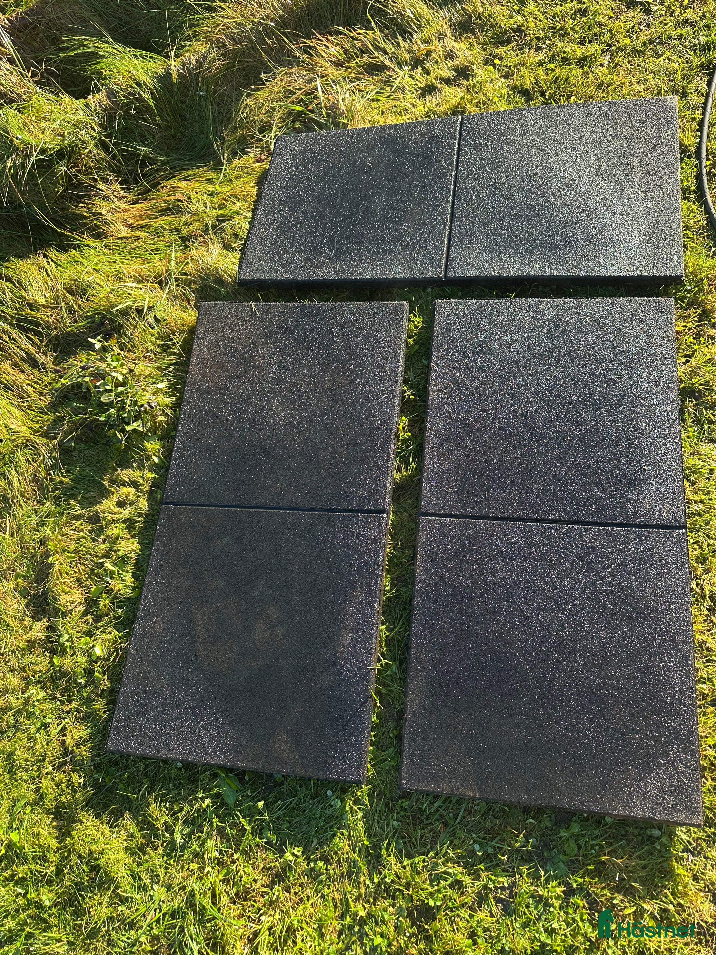 Övrig Hästutrustning hästutrustning till salu: Gummimattor till box eller stallgång i Skepplanda - Annons 10