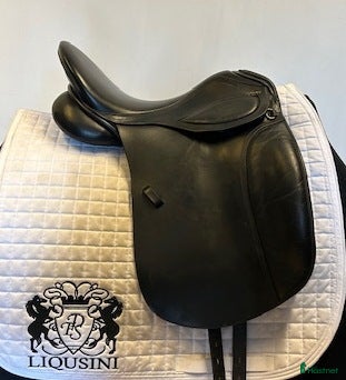 Sadlar hästutrustning Dressyrsadel Globus - Annons 2