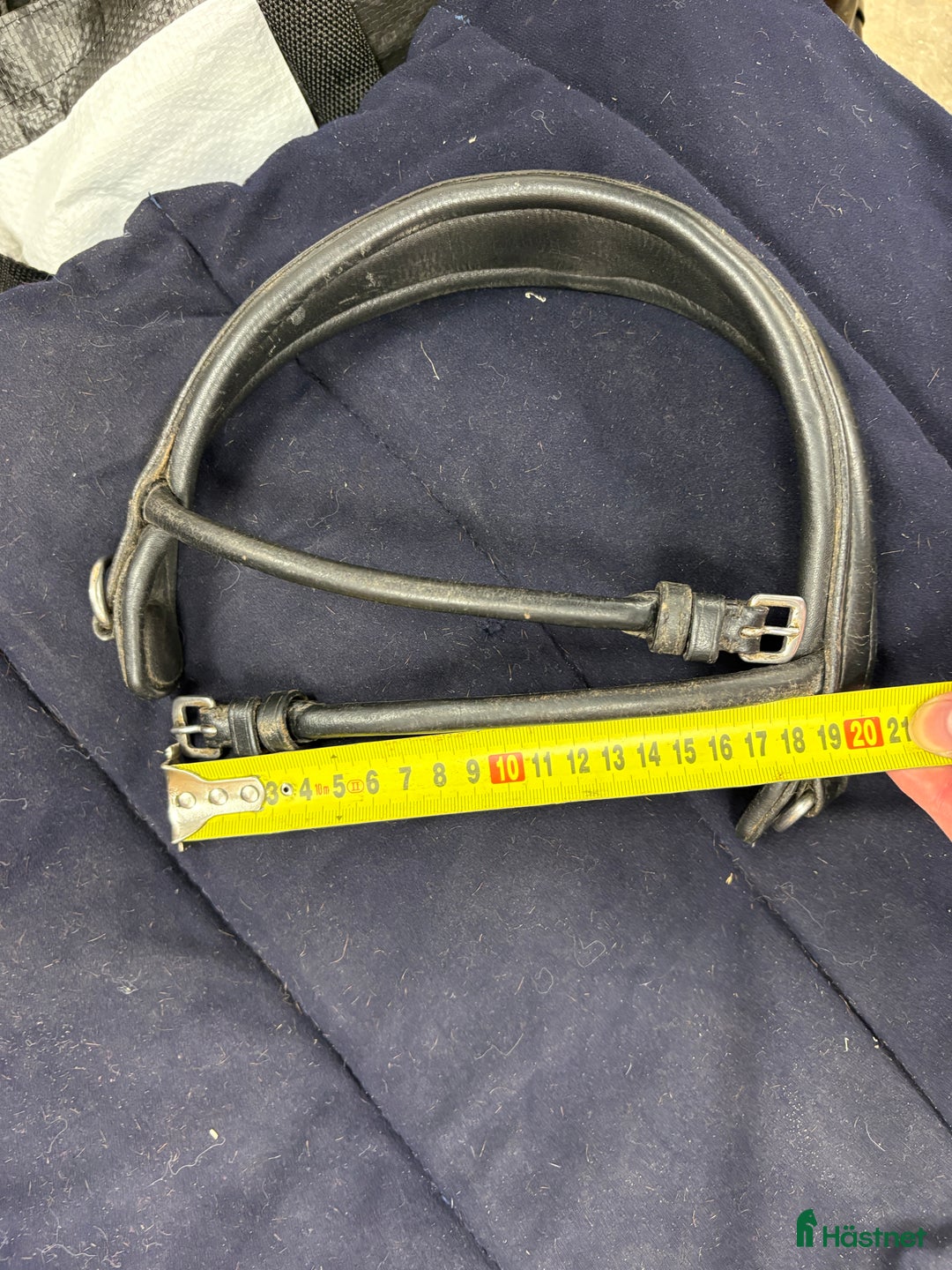 Träns hästutrustning till salu: Droppformad nosgrimma i Täby - Annons 5