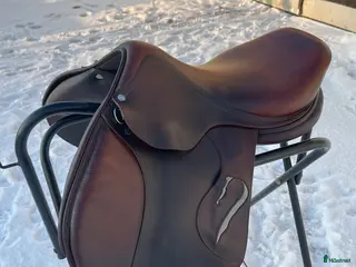 Sadlar hästutrustning Fin Antares med bytta paneler! - Annons 2