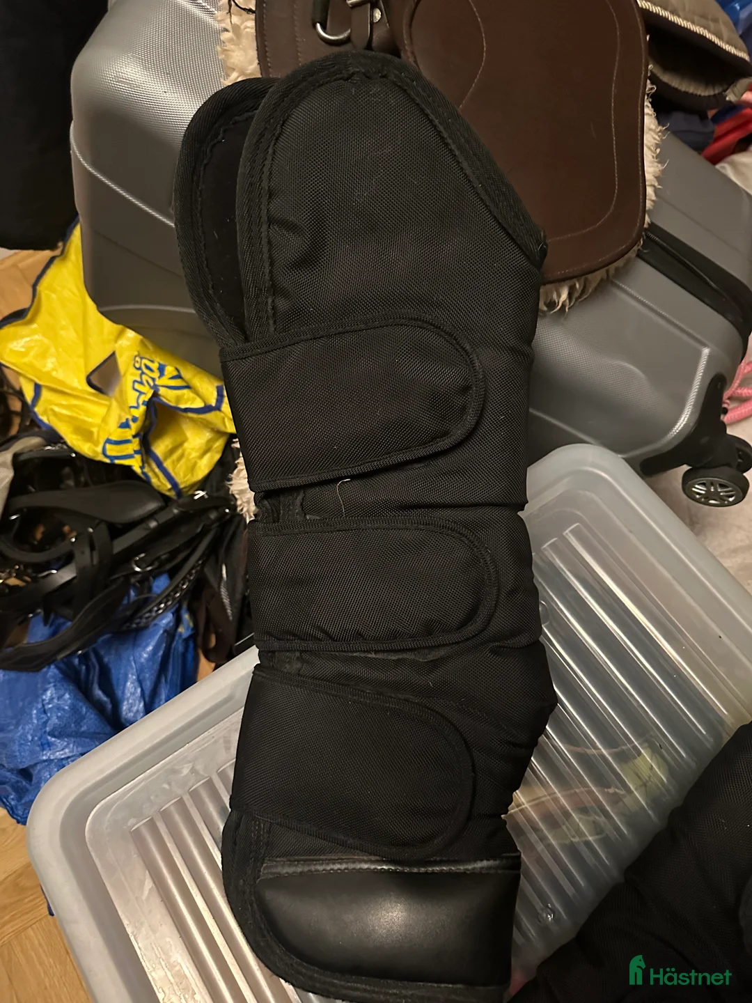 Övrig Hästutrustning hästutrustning till salu: Svarta transport, skydd fyrpack i Borlänge - Annons 1