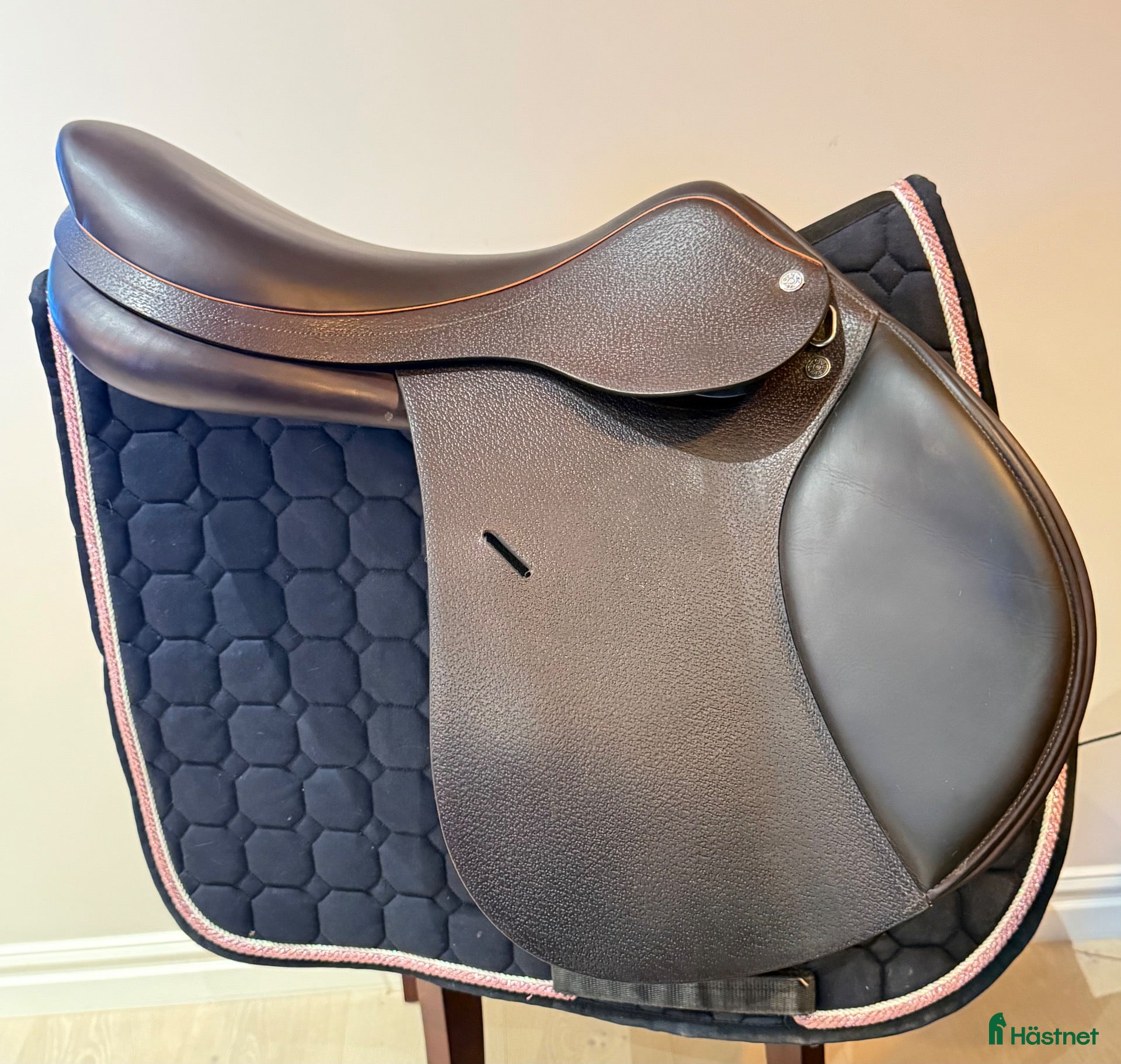 Sadlar hästutrustning Equipe expression 17,5” M +0,5 - Annons 2