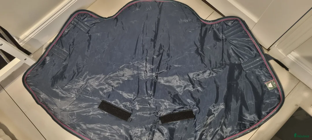 Täcken hästutrustning till salu: 150g hals till Horseware Rambo utetäcken, stl M  i Södertälje - Annons 6