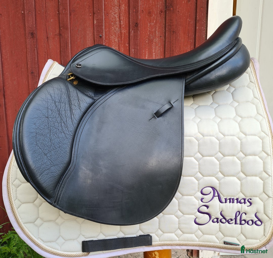 Sadlar hästutrustning till salu: Morris & NOlan i Fjärdhundra - Annons 1