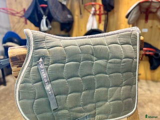 Schabrak & Vojlockar hästutrustning till salu: John Whitaker schabrak i Ronneby - Annons 13