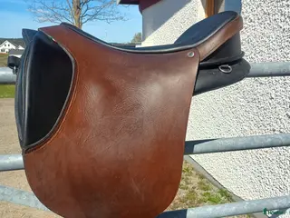 Sadlar hästutrustning Bomlös Ghost - Annons 3