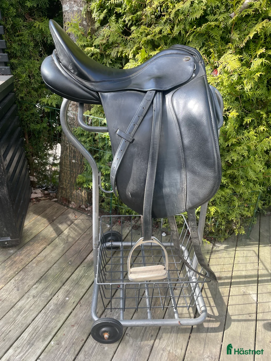 Sadlar hästutrustning till salu: Pfiff Frieser i Nykvarn - Annons 1