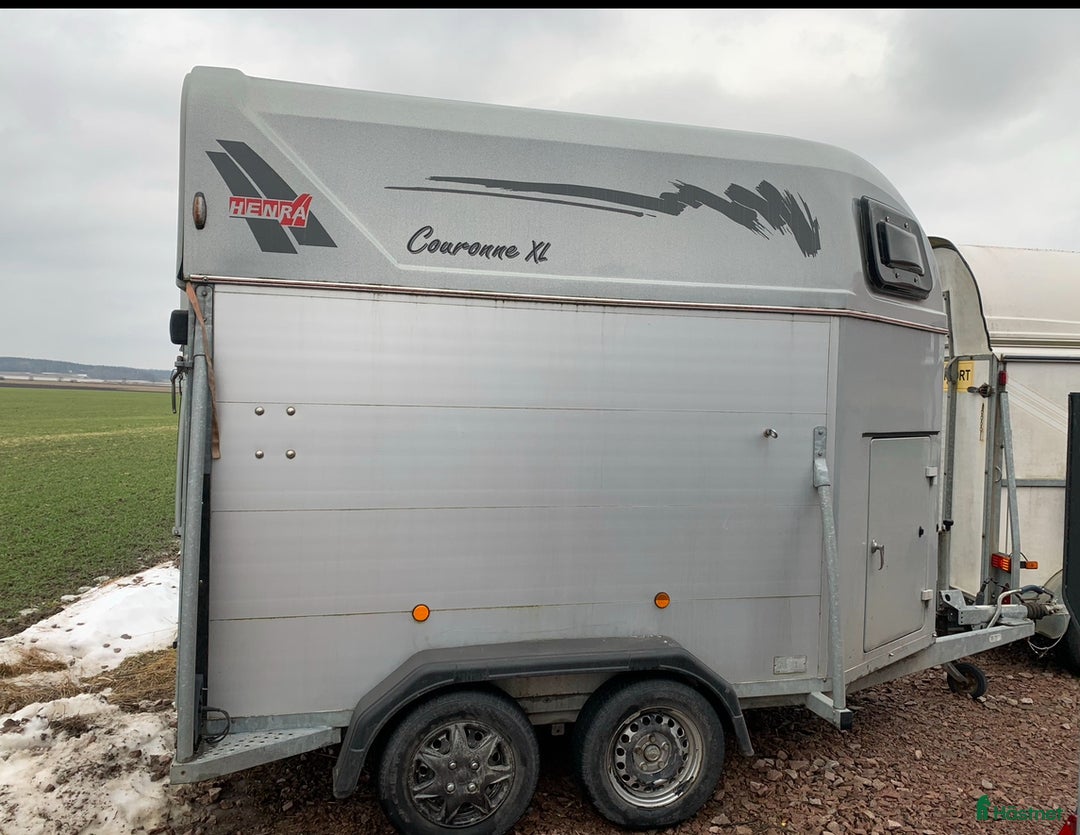 Hästtransporter  fordon & transport till salu: Henra Couronne XL i Munsö - Annons 4
