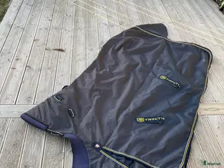 Täcken hästutrustning Trinity täcke - Annons 1