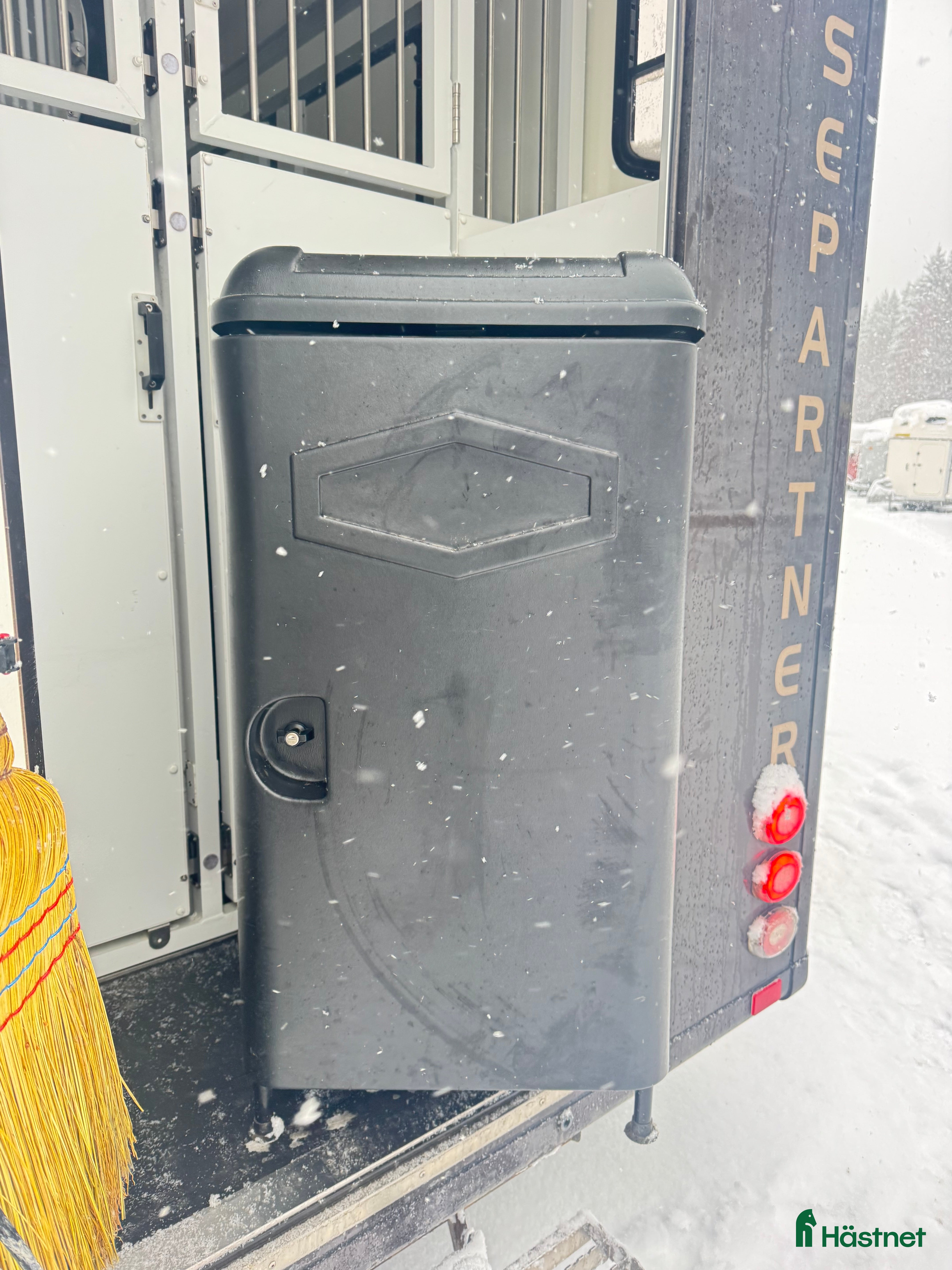 Övrig utrustning övrig utrustning till salu: Sadelskåp i Täby - Annons 20