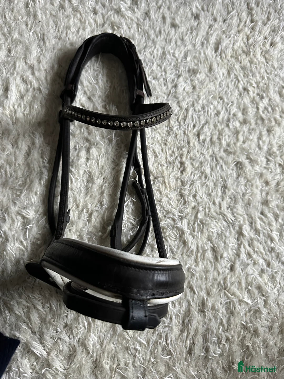 Träns hästutrustning till salu: Otto Schumacher - brunt rundsytt träns i Stockholm - Annons 1