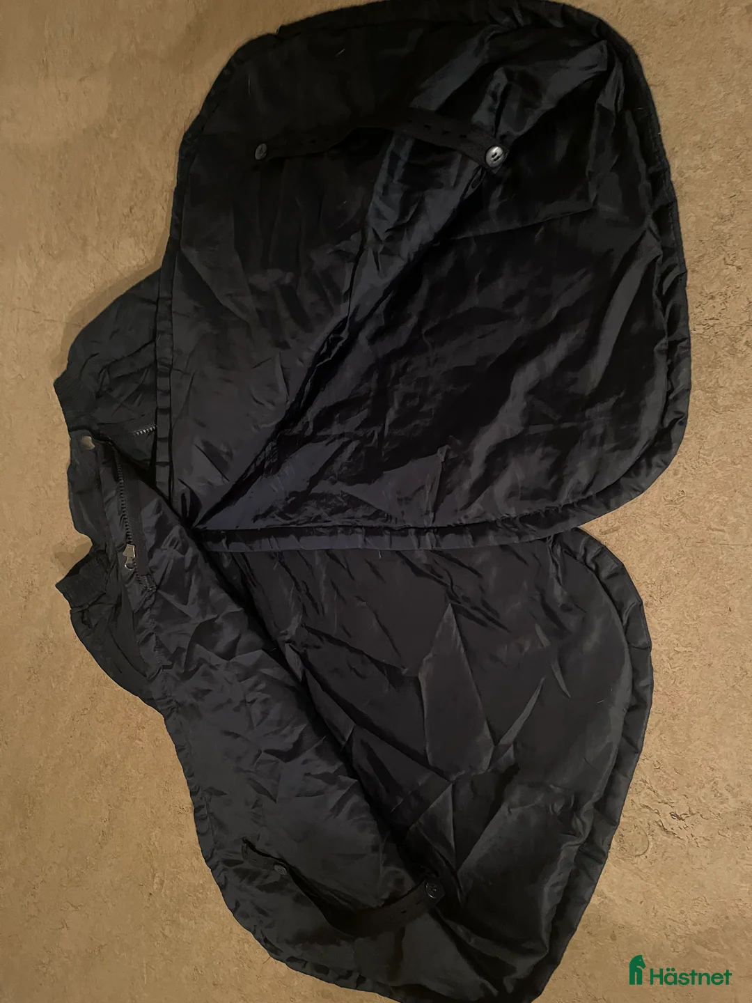 Övrigt Ridkläder ryttarutrustning till salu: Marinblå ridkjol från CRW⭐️ i Gemla - Annons 2