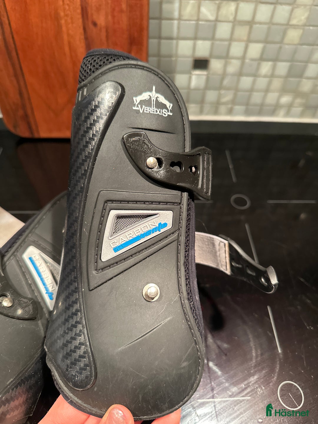 Benskydd hästutrustning till salu: Carbon Gel Vento från Veredus i Svart S i Borlänge - Annons 3