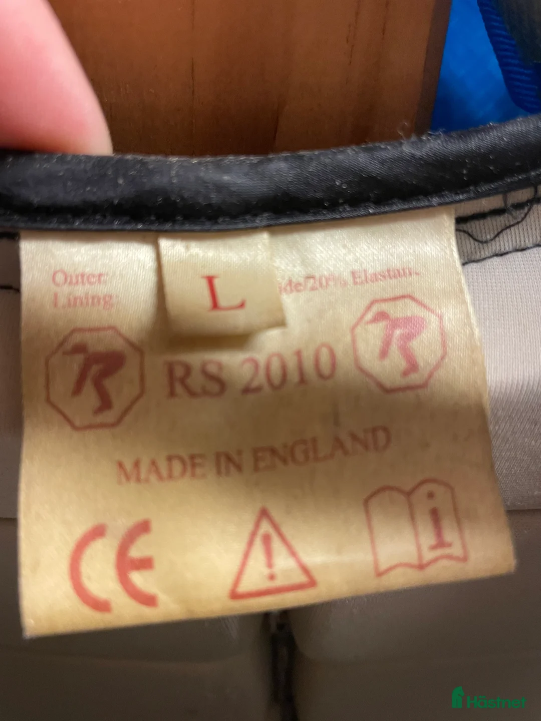 Säkerhetsvästar ryttarutrustning till salu: Racesafe adult L i Bergshamra - Annons 2