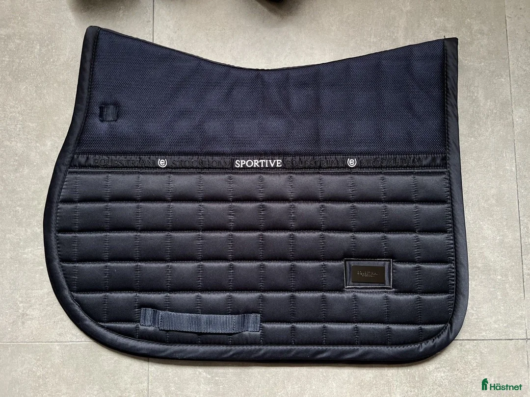 Schabrak & Vojlockar hästutrustning till salu: Equestrian Stockholm set - Annons 2