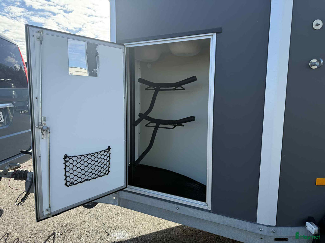 Hästtransporter  fordon & transport till salu: Cheval Liberté Gold nyskick 2022 avdragsgill moms! i Köping - Annons 9