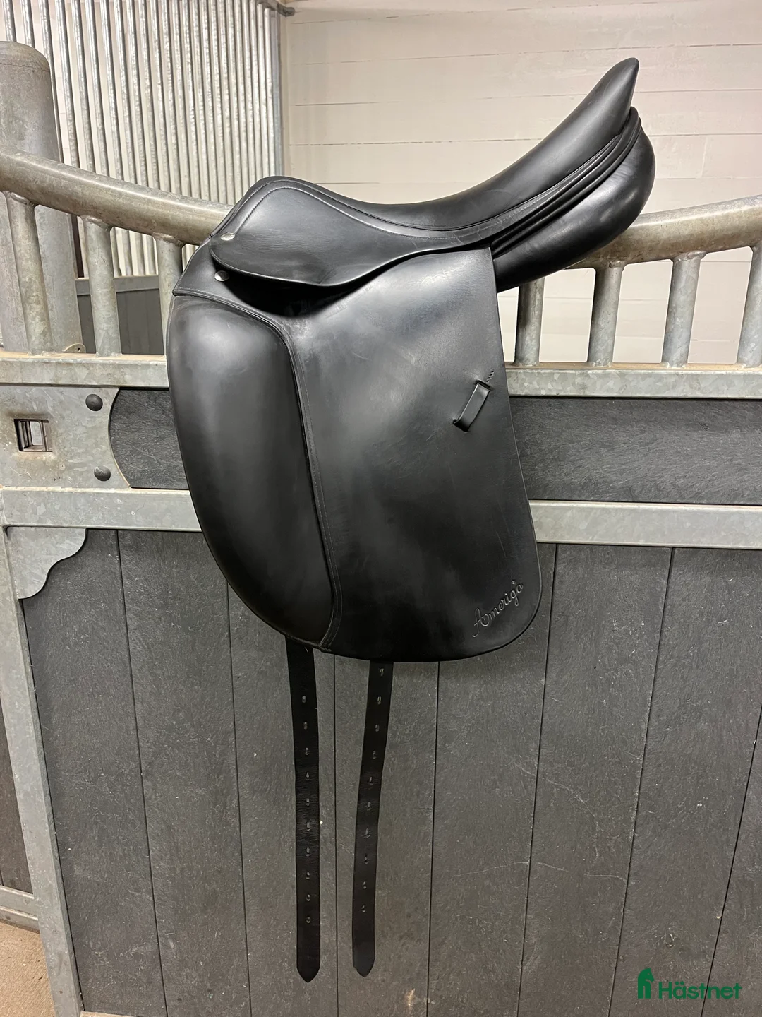 Sadlar hästutrustning till salu: Svart Amerigo Cc - Annons 2