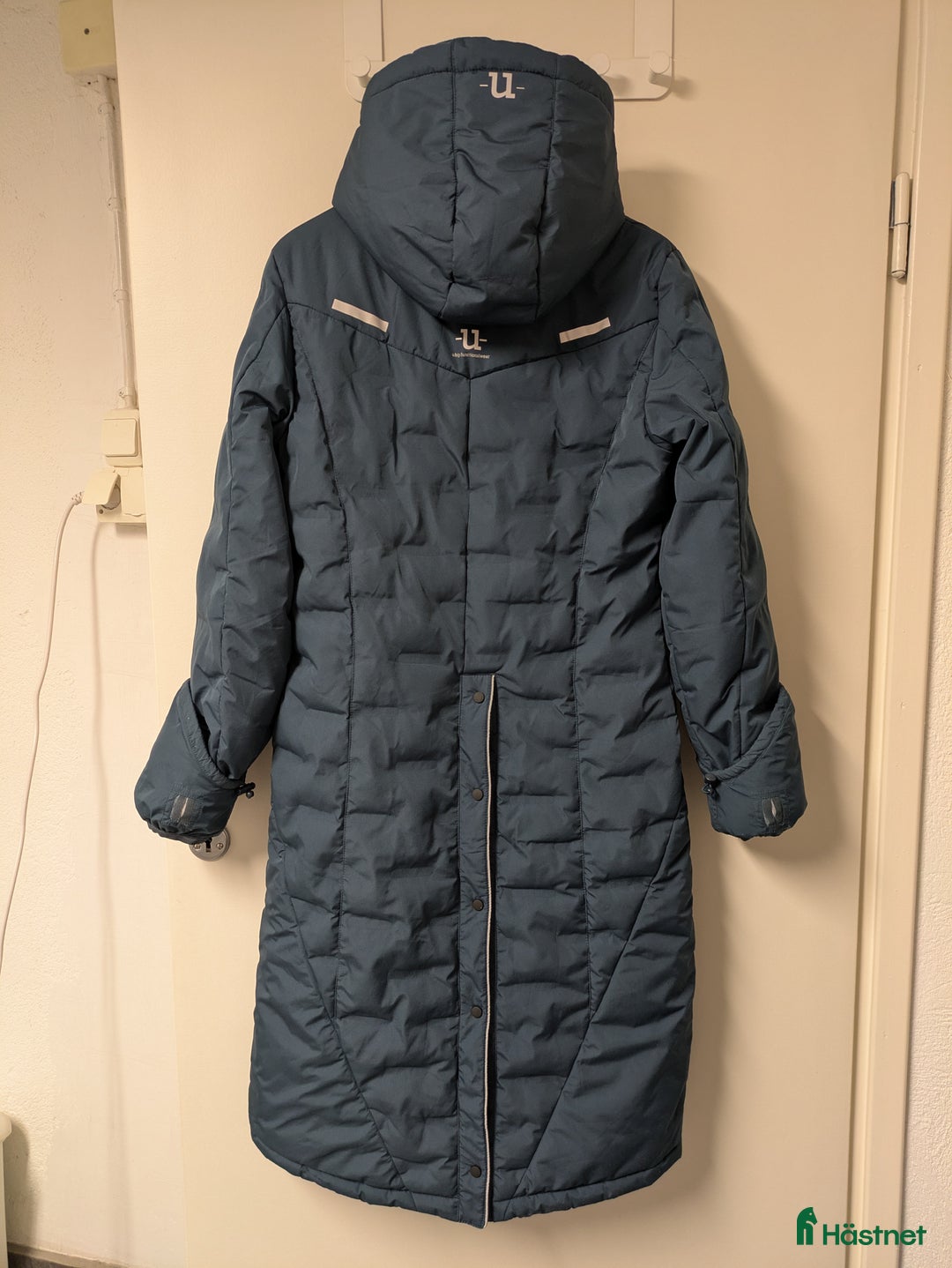 Jackor & Kavajer ryttarutrustning till salu: Uhip Ice Coat i Umeå - Annons 2