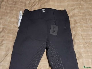 Ridbyxor ryttarutrustning till salu: Zaczess teddy nya i Enköping - Annons 2