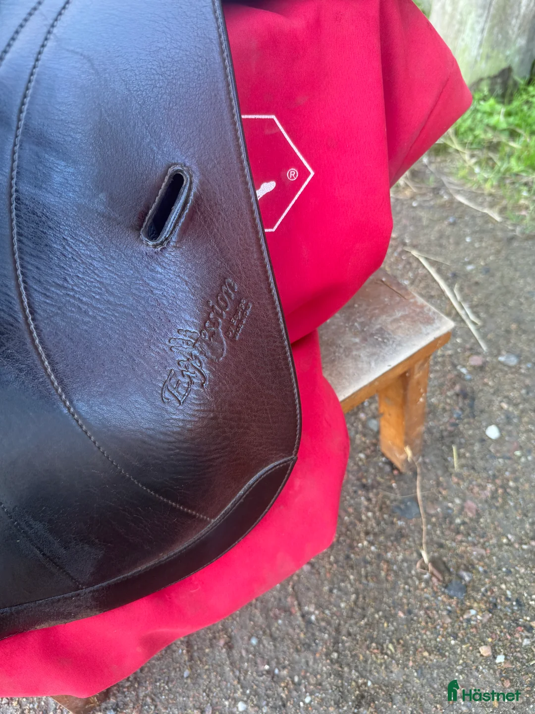 Sadlar hästutrustning till salu: Equipe Expression med Kalvskinn  - Annons 6