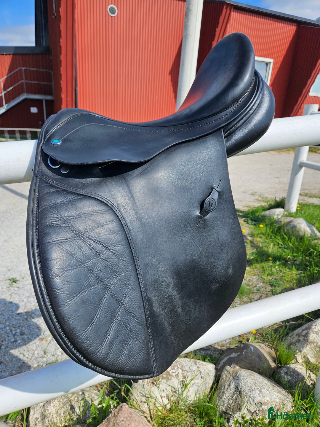 Sadlar hästutrustning till salu: Jensen Bendor allround mot dressyr i Lund - Annons 3
