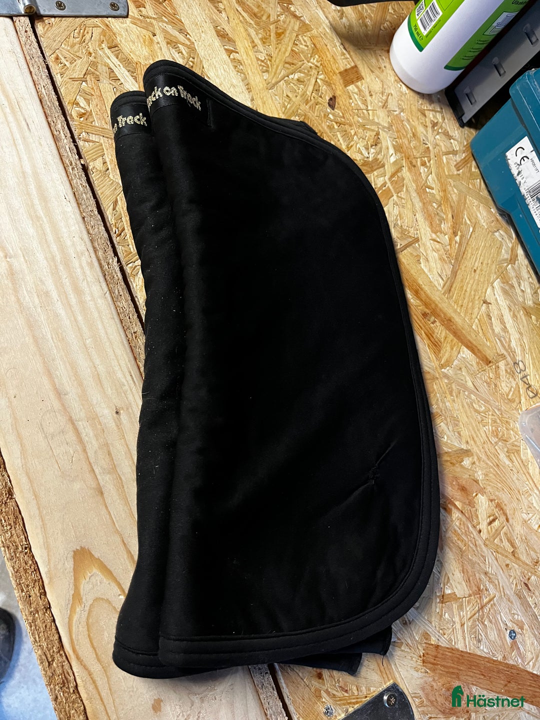 Benskydd hästutrustning till salu: Back on track paddar i Kvicksund - Annons 2