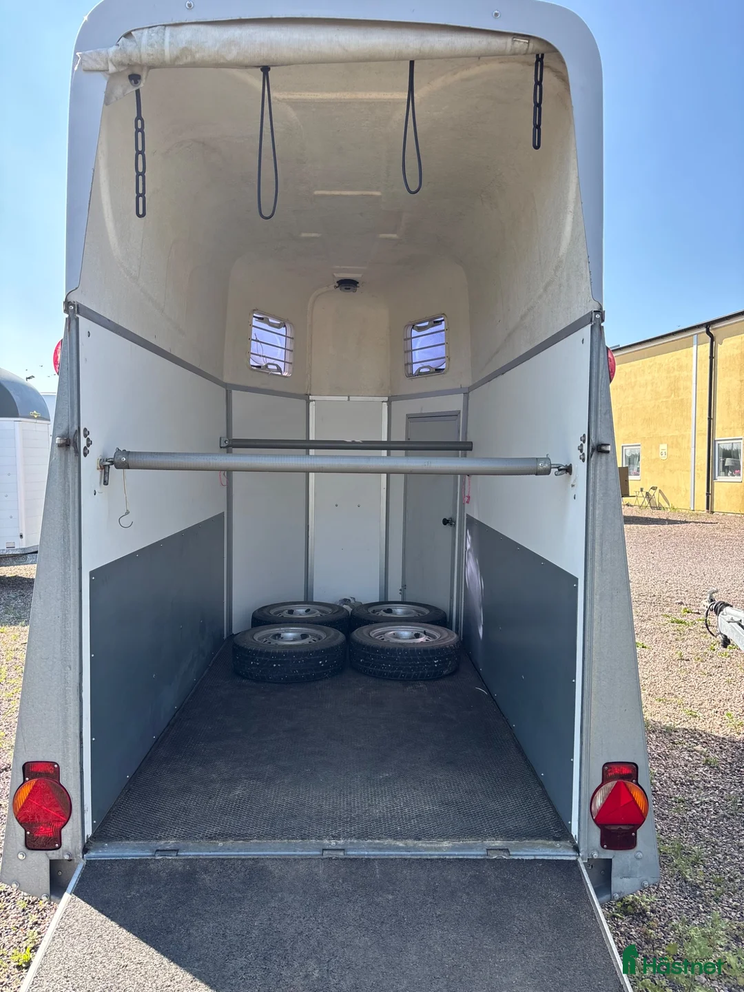 Hästtransporter  fordon & transport till salu: Nyrenoverad Humbaur Singel - Annons 6