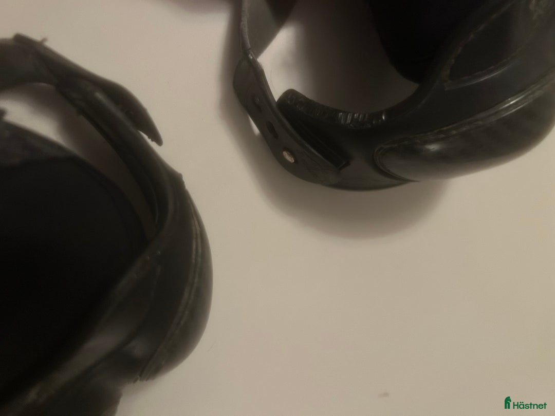 Benskydd hästutrustning till salu: Veredus boots i Hägersten - Annons 2