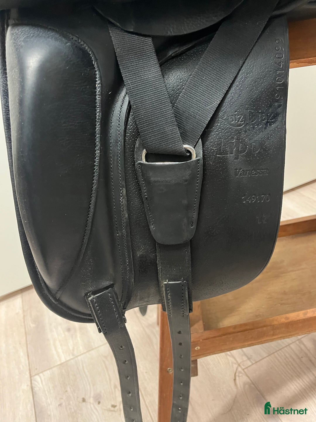 Sadlar hästutrustning till salu: Lippo Vanessa i Boden - Annons 5