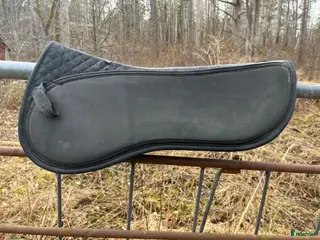 Sadeltillbehör hästutrustning Källqvist korrektionspad strl S - Annons 2