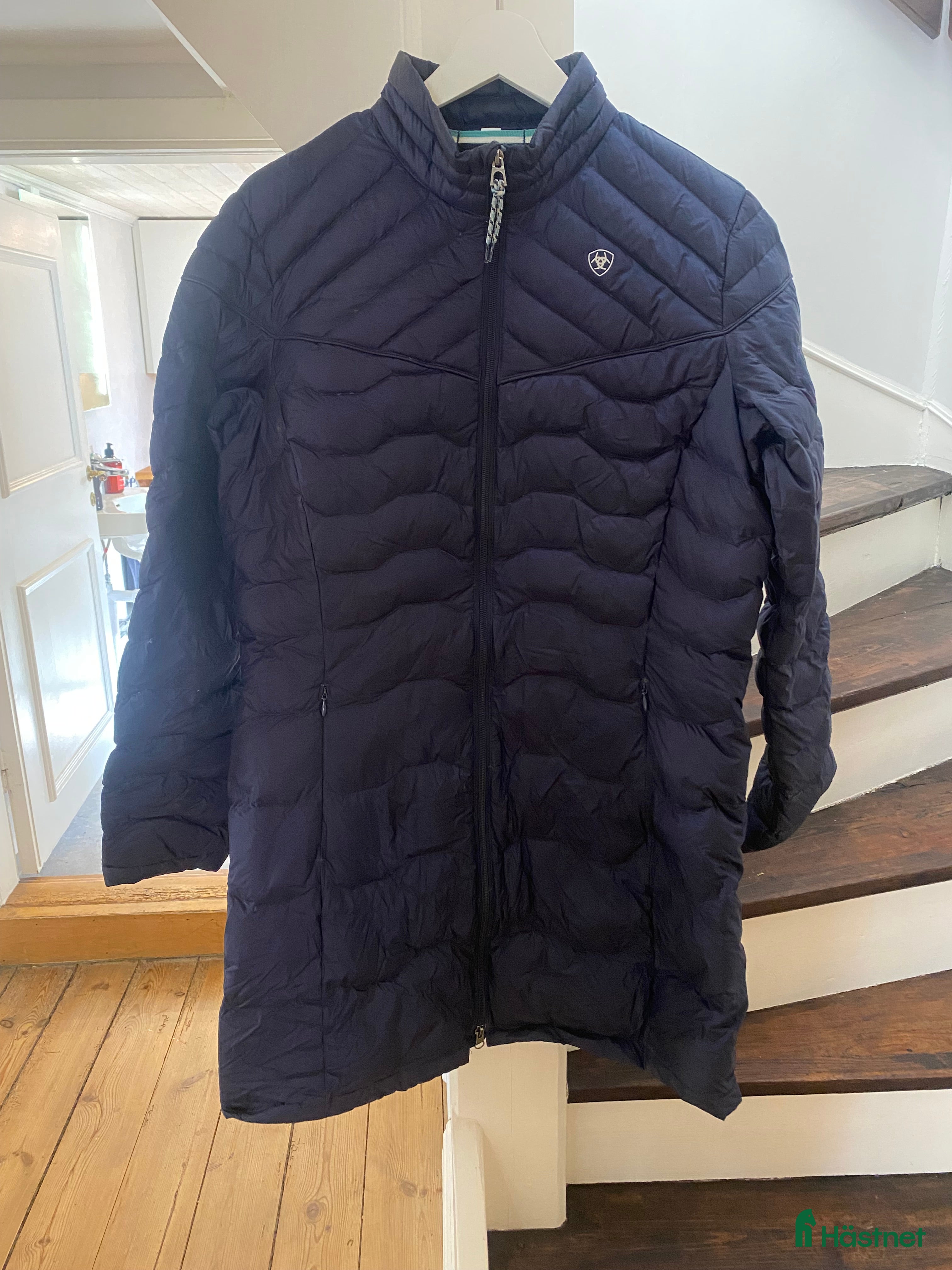 Jackor & Kavajer ryttarutrustning till salu: Ariat jacka i Linghem - Annons 17