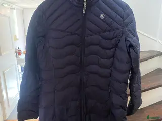 Jackor & Kavajer ryttarutrustning till salu: Ariat jacka i Linghem - Annons 23