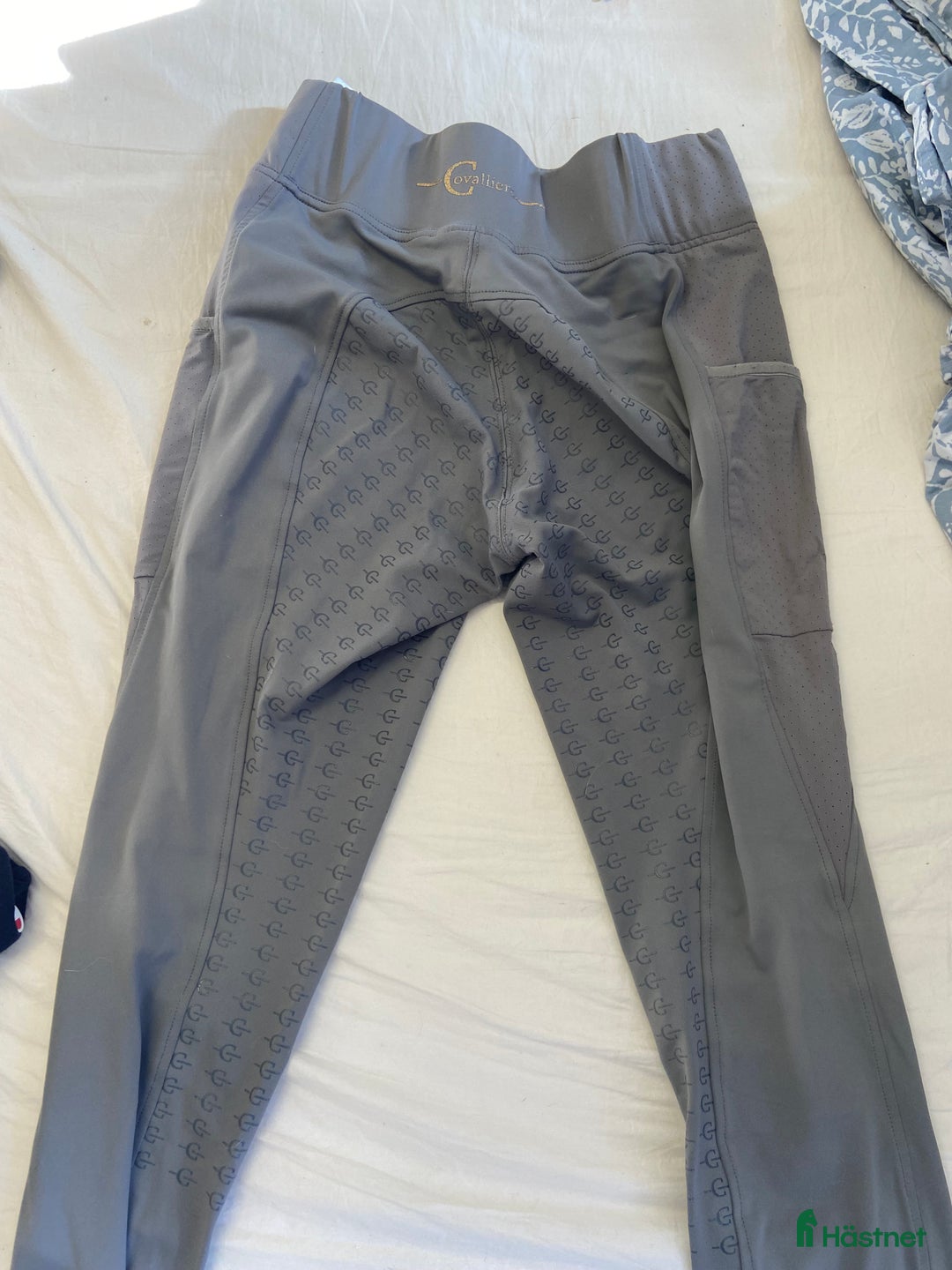 Ridbyxor ryttarutrustning till salu: Gråa ridtights i Gällö - Annons 2