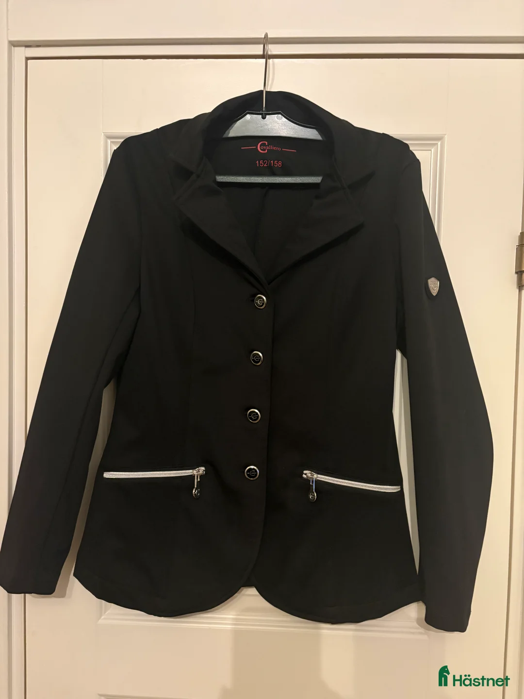 Jackor & Kavajer ryttarutrustning till salu: Covalliero kavaj för barn  - Annons 1