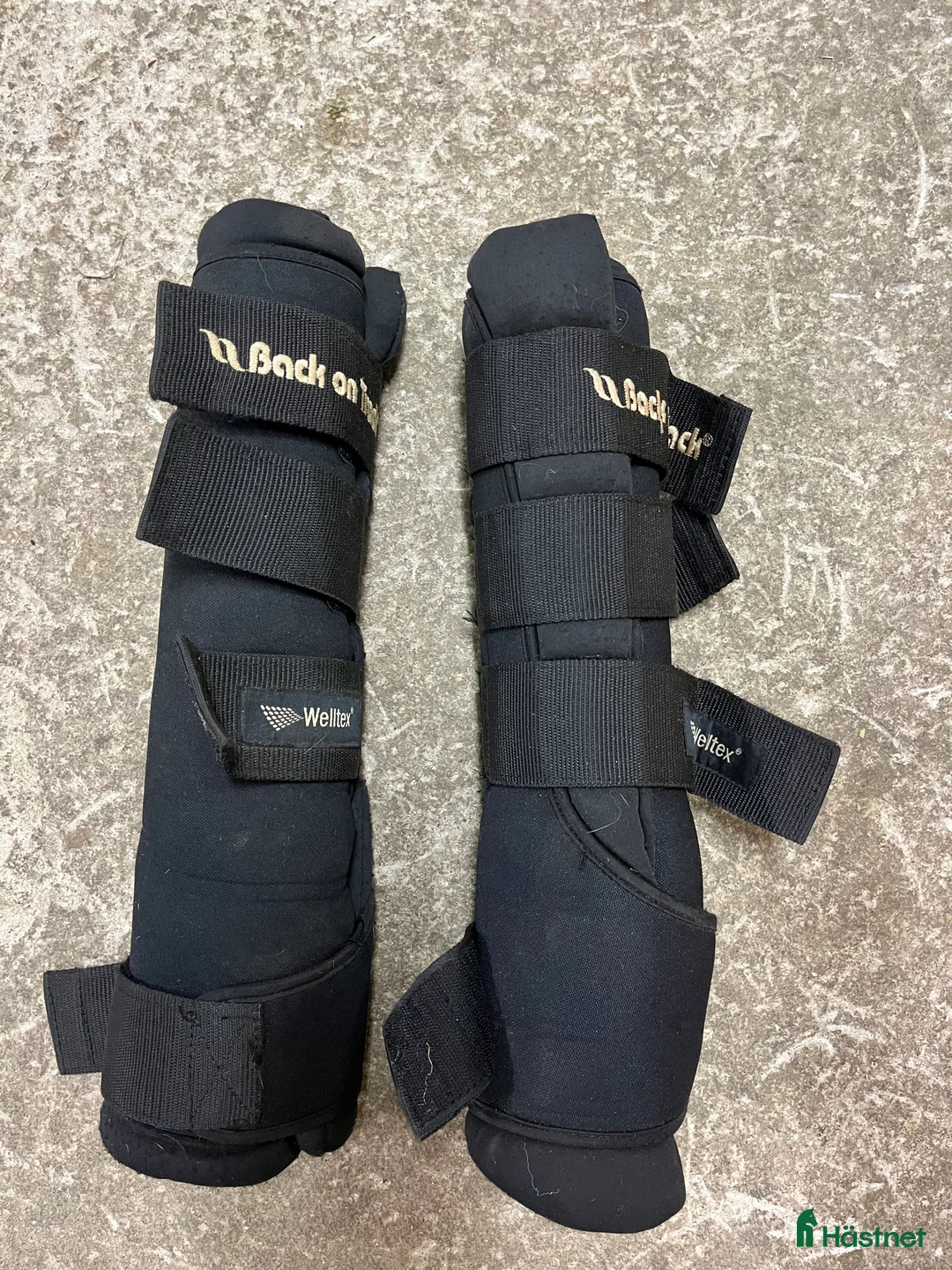 Benskydd hästutrustning till salu: Back on Track wraps i Borås - Annons 1