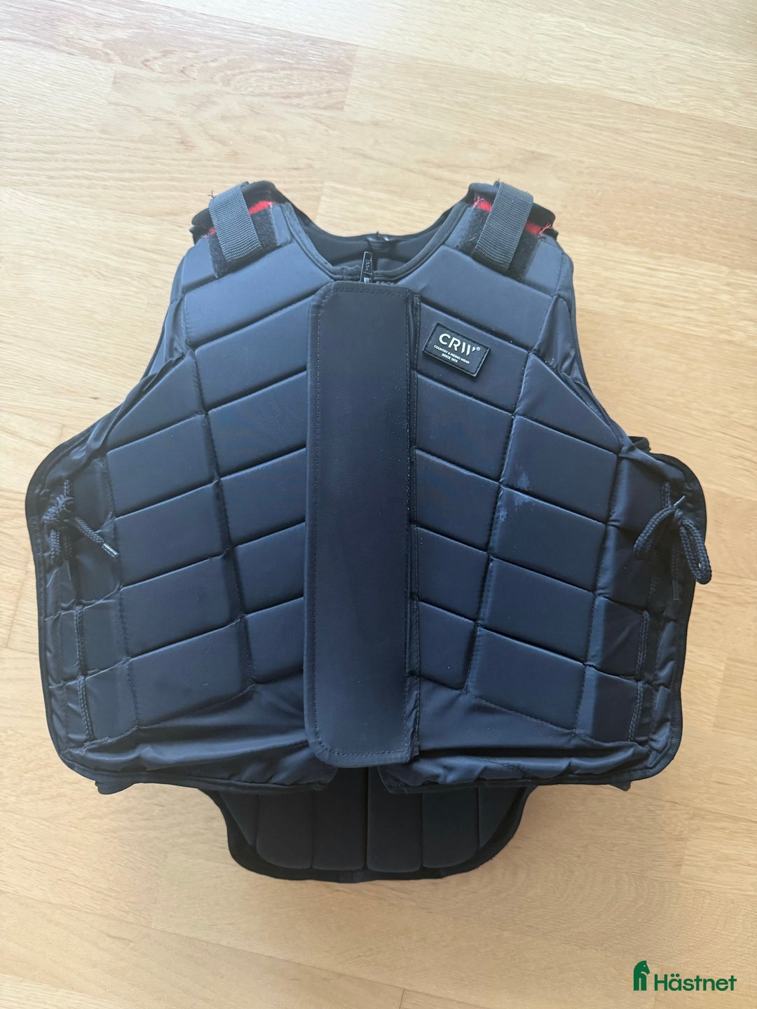Säkerhetsvästar ryttarutrustning till salu: Säkerhetsväst  i Nättraby - Annons 1