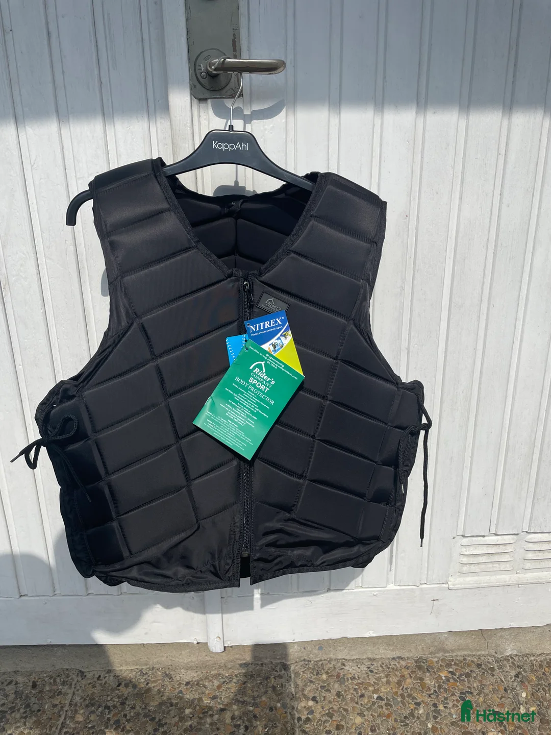 Säkerhetsvästar ryttarutrustning till salu: Rider’s Company säkerhetsväst  i Asarum - Annons 1