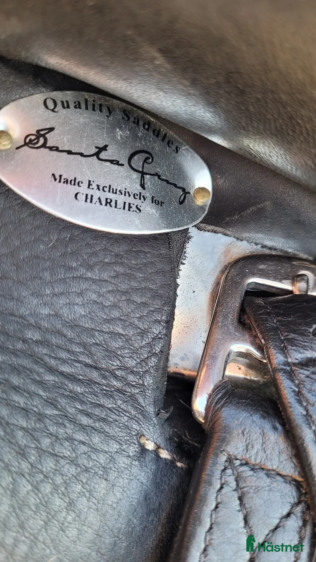 Sadlar hästutrustning till salu: Hoppsadel i Gråbo - Annons 2