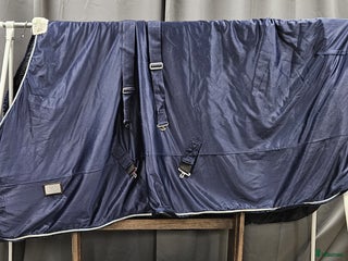 Täcken hästutrustning till salu: Svett-/stalltäcke, 160 cm, PS of Sweden i Gällivare - Annons 12