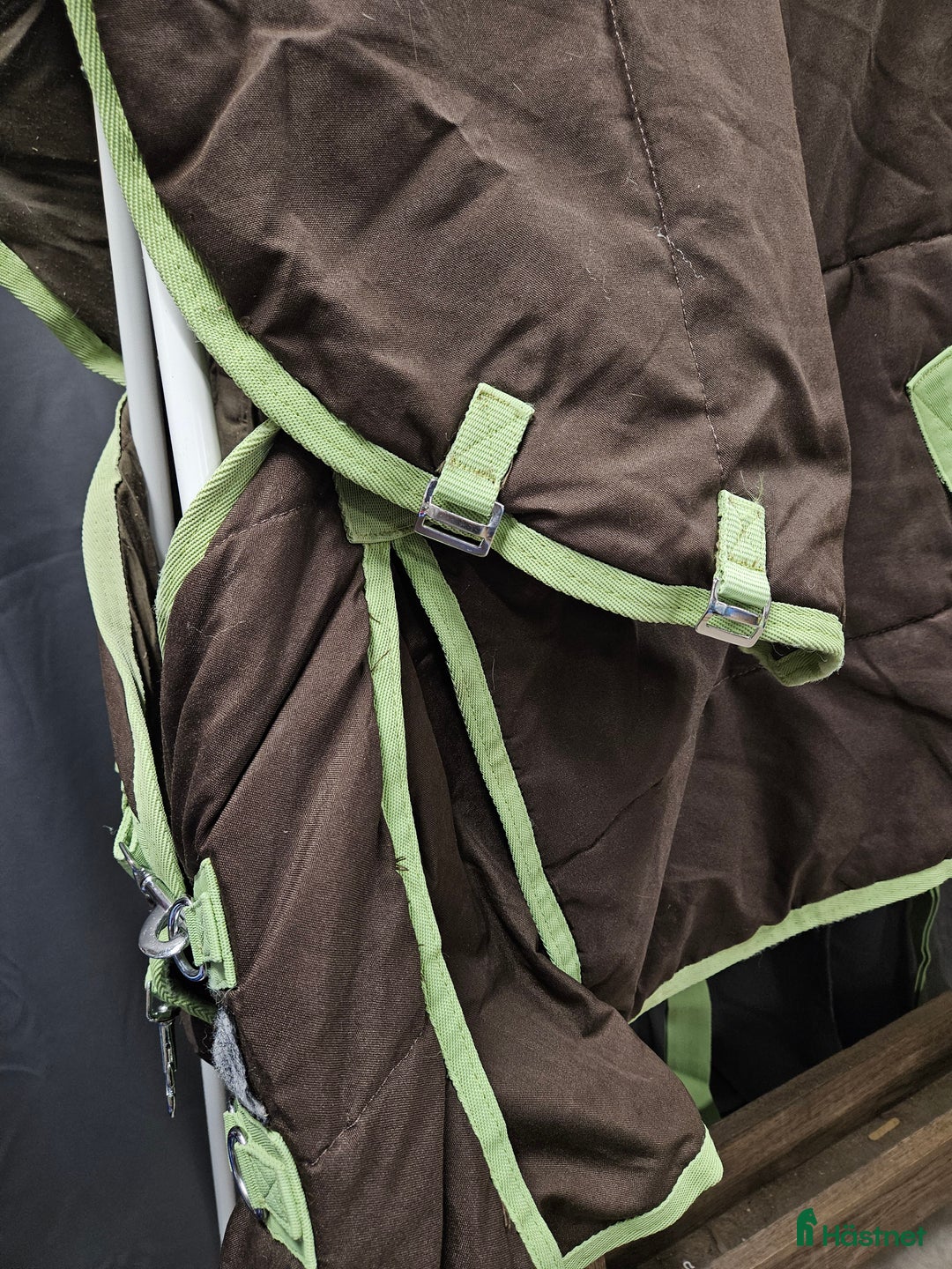 Täcken hästutrustning till salu: Stalltäcke, 155 cm i Gällivare - Annons 2