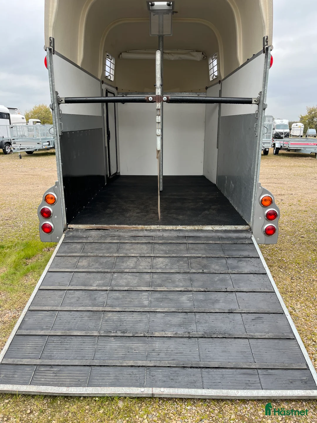 Hästtransporter  fordon & transport till salu: Thule Excellent ES150 i Klippan - Annons 6