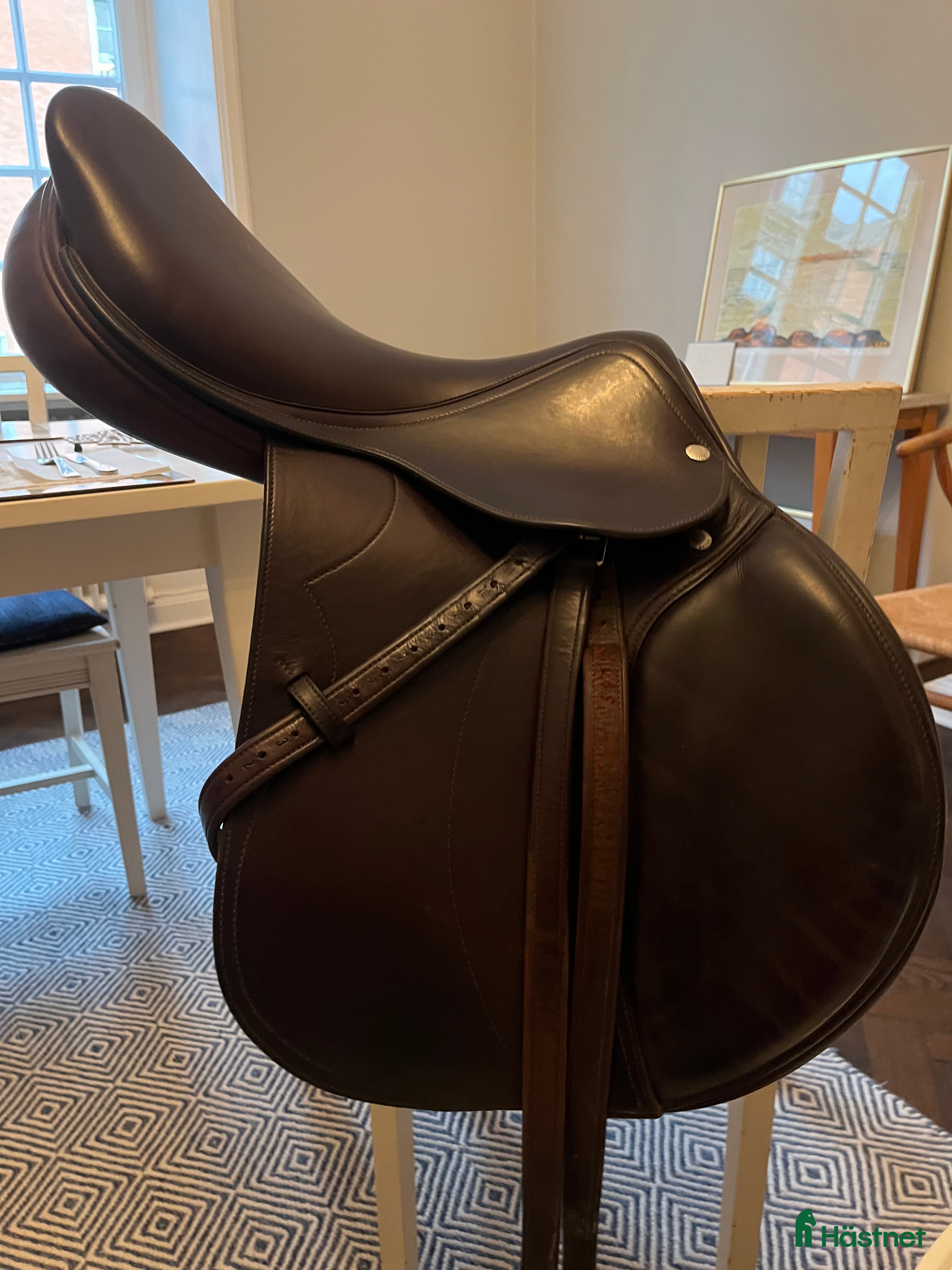 Sadlar hästutrustning till salu: Equipe Oxer 17" i Stockholm - Annons 1