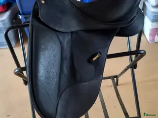 Sadlar hästutrustning till salu: Wintec Isabell Werth Dressyr i Sjöbo - Annons 2