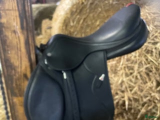 Sadlar hästutrustning till salu: Equipe synergy i Knislinge - Annons 2
