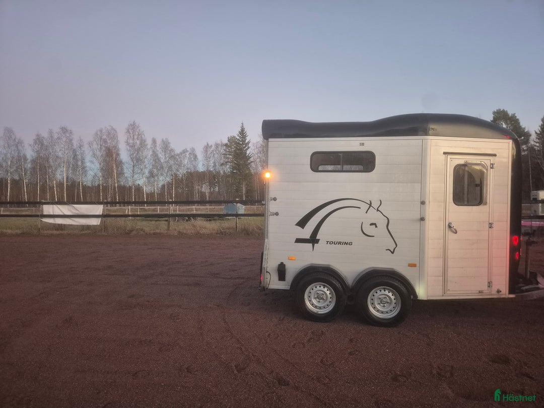 Hästtransporter  fordon & transport till salu: Cheval Touring viktad för B-kort i Falun - Annons 2