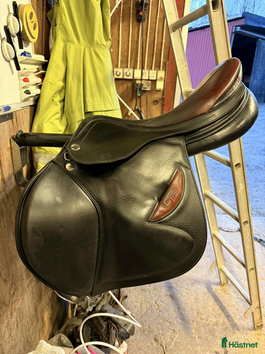 Sadlar hästutrustning till salu: ErrePlus CA i Gråbo - Annons 1